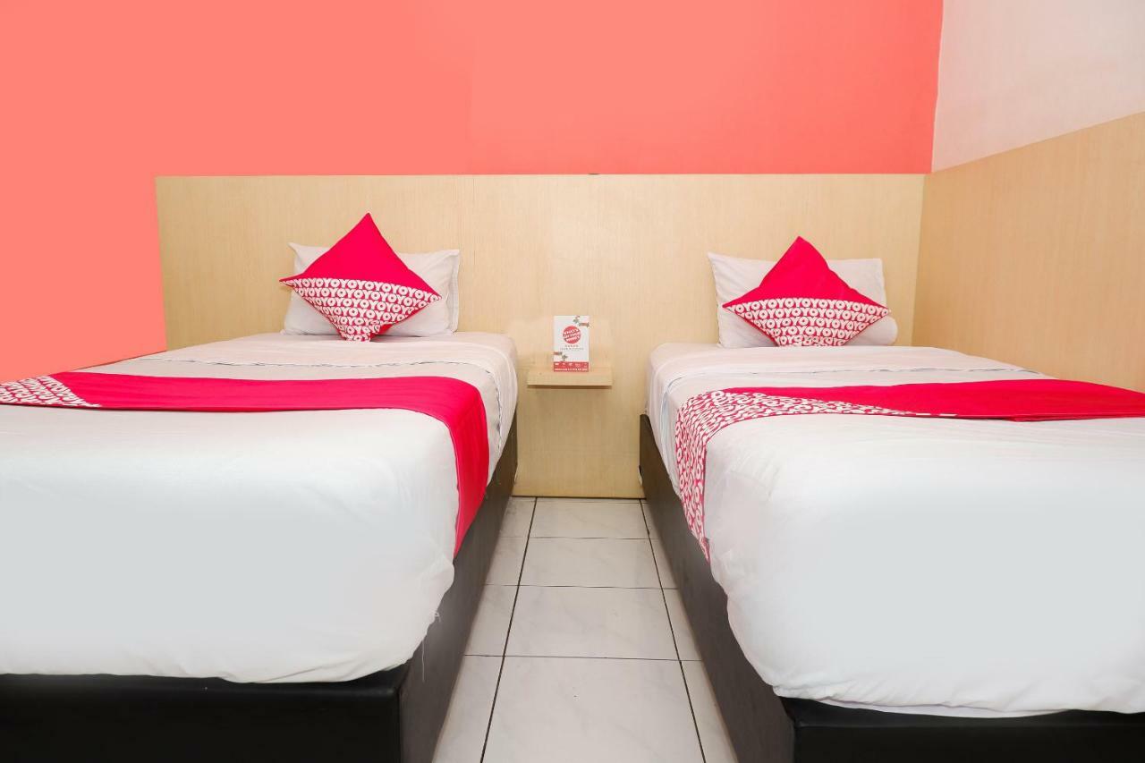New Mira Hotel Семаранг Екстериор снимка